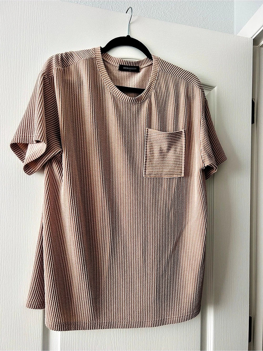 MEROKEETY Striped Pocket Tee in Tan Size Small Like New